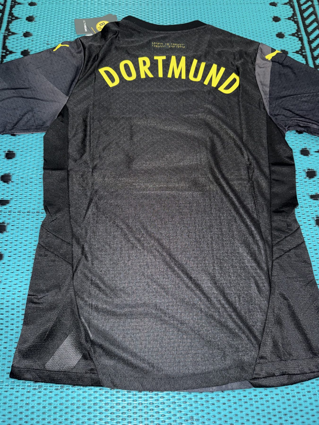 Borussia Dortmund 24/25 away jersey back